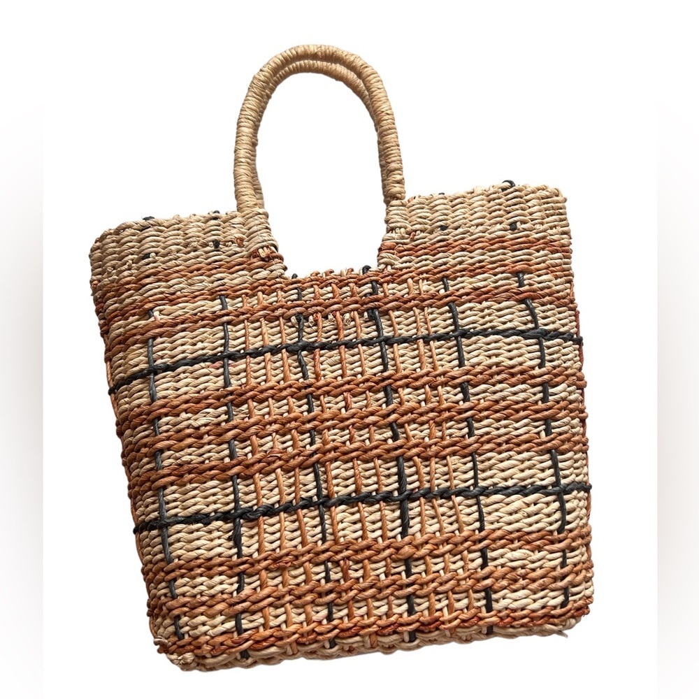 100% corn husk basket purse